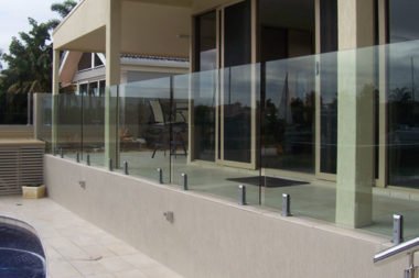 Стеклянные ограждения