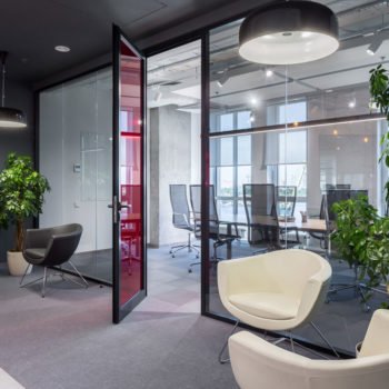 Цельностеклянные перегородки